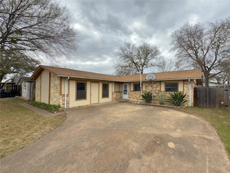 4649 Wyoming St, Dallas, TX 75211