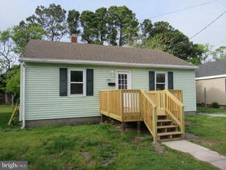 26358 Burton Ave, Crisfield, MD 21817