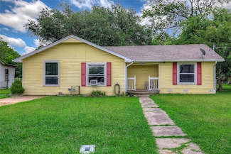 1044 Mulberry St, Sulphur Springs, TX 75482