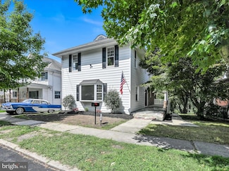 2160 Mahantongo St, Pottsville, PA 17901