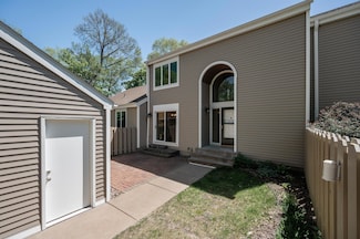 1174 Saint Clair Ave Unit 1174, Saint Paul, MN 55105