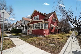 30 Summit Ave, Albany, NY 12209