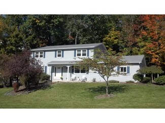 5 Azalea Dr, Apalachin, NY 13732