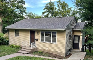2117 Glaspell St, Davenport, IA 52804