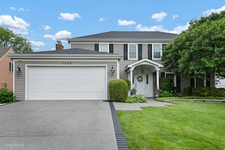 2442 Pfingsten Rd, Glenview, IL 60026