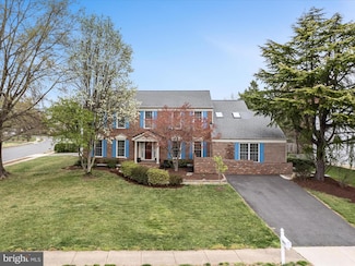8676 Nagle St, Manassas, VA 20110