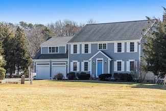 24 Eric Clauson Ln, Falmouth, MA 02540