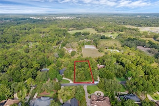 1482 Covered Bridge Dr, Deland, FL 32724