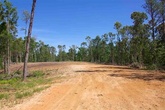 525 Stone Rd, Pinson, TN 38366