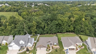 1030 Timber Bluff Dr, Wentzville, MO 63385