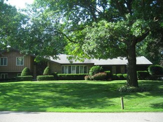 369 Longacres Ln, Palatine, IL 60067