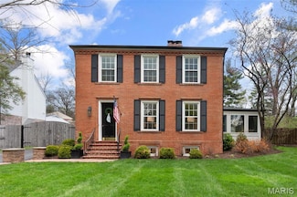 5 Black Creek Ln, Saint Louis, MO 63124