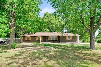 840 W Larkspur St, Olathe, KS 66061