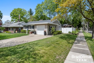 2151 Anderson Dr SE, Grand Rapids, MI 49506