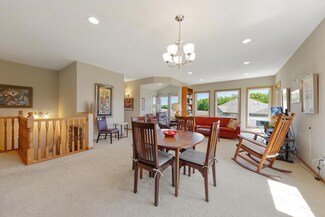 1736 Quie Ln, Northfield, MN 55057