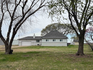379 N Blackstone Rd, Argonia, KS 67004