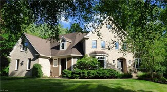 17421 Rambling Creek Trail, Chagrin Falls, OH 44023