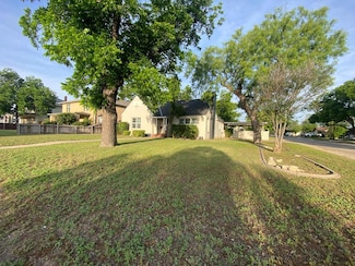 1001 S David St, San Angelo, TX 76903
