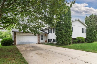 1312 Chadwick Dr, Normal, IL 61761
