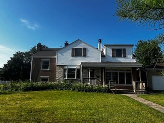 321 E Morningside Ave, Lombard, IL 60148