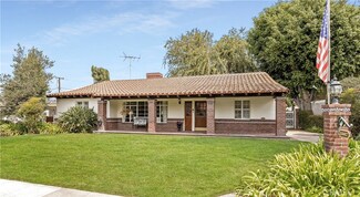 2307 N Benton Way, Santa Ana, CA 92706
