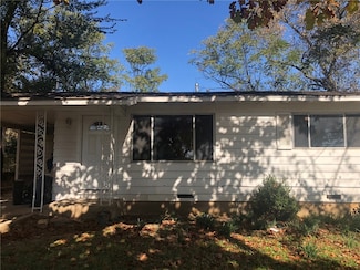 1109 W Bullock St, Denison, TX 75020