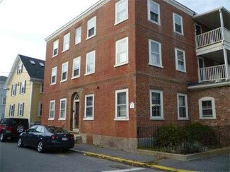 33 Carlton St Unit 4, Salem, MA 01970