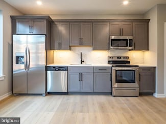 769 S 10th St Unit 3C, Philadelphia, PA 19147