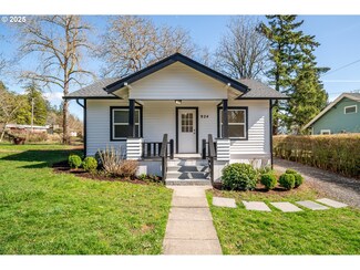 924 NW Ivy St, Camas, WA 98607