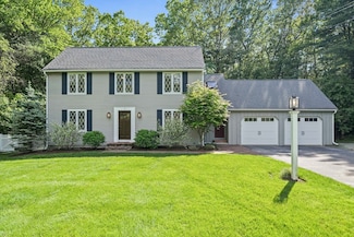 1 Bush Pond Rd, Norfolk, MA 02056