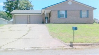 425 S 11th Ave, Stroud, OK 74079