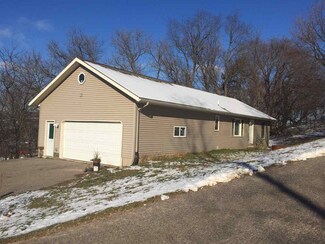 201 Bluff St, Cazenovia, WI 53924