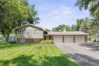 70190 218th St, Dassel, MN 55325