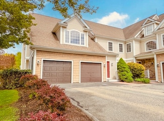 717 Hampton Way, Abington, MA 02351