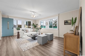 414 Hoomalu St, Pearl City, HI 96782