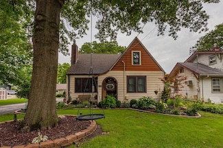 2904 48th St, Des Moines, IA 50310