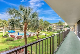 806 SE 7th St Unit 201, Deerfield Beach, FL 33441