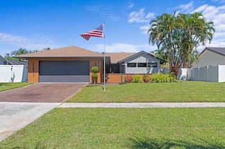 401 S Country Club Blvd, Boca Raton, FL 33487