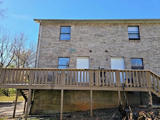 402 Peek Dr, Cookeville, TN 38501