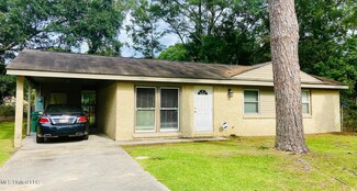 205 S Monroe Ave, Picayune, MS 39466