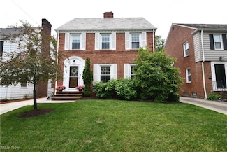 2482 Traymore Rd, Cleveland, OH 44118