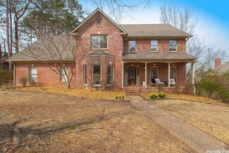 33 Chimney Sweep Ln, Little Rock, AR 72212