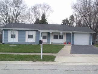 436 S Ahlborn Dr, Peotone, IL 60468