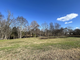 1400 Brook Dr, Columbia, TN 38401