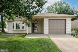 65 Lake View Terrace, Columbus, NJ 08022