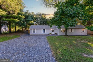 307 Spruce St, Blackwood, NJ 08012