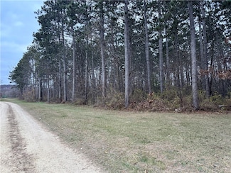 0 S 7th St, Eleva, WI 54738