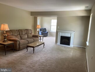 100 Center Ln, Mount Laurel, NJ 08054