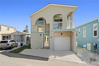 444 Nettles Blvd, Jensen Beach, FL 34957