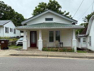 114 N Main St, Mount Olivet, KY 41064